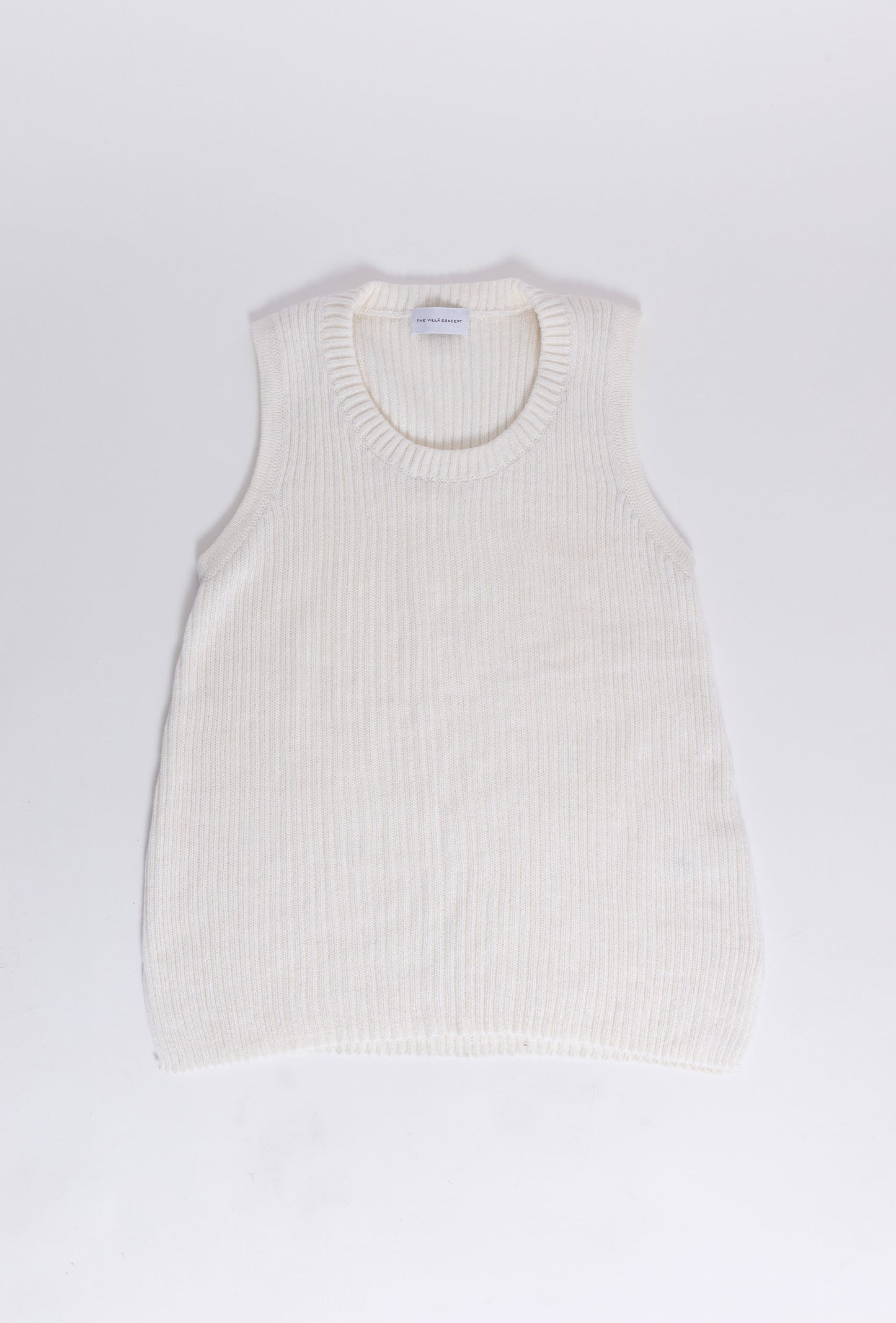 Sleeveless Sweater: Off white