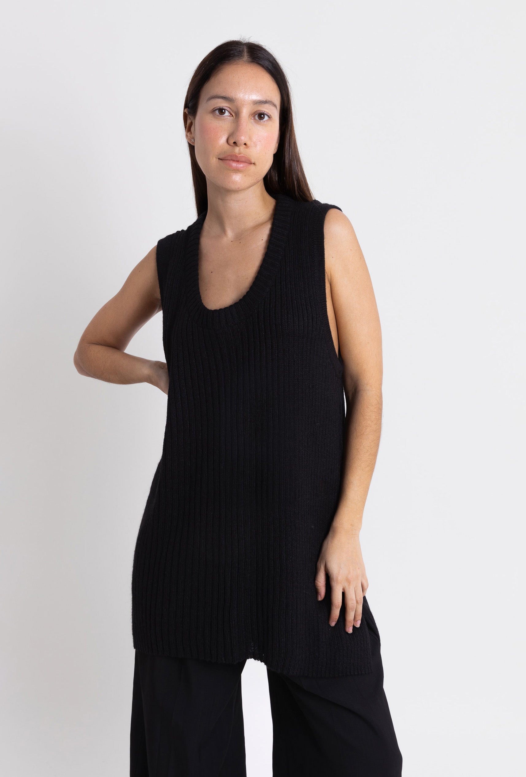 Sleeveless Sweater: Black