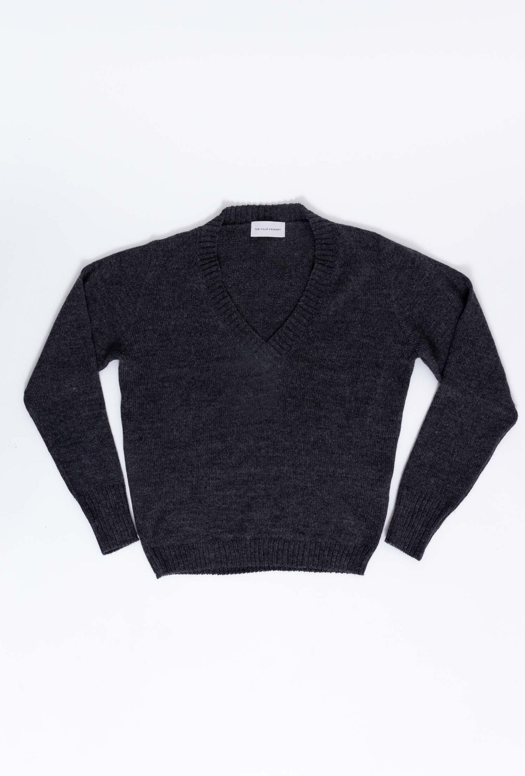 V-neck Sweater: Grey